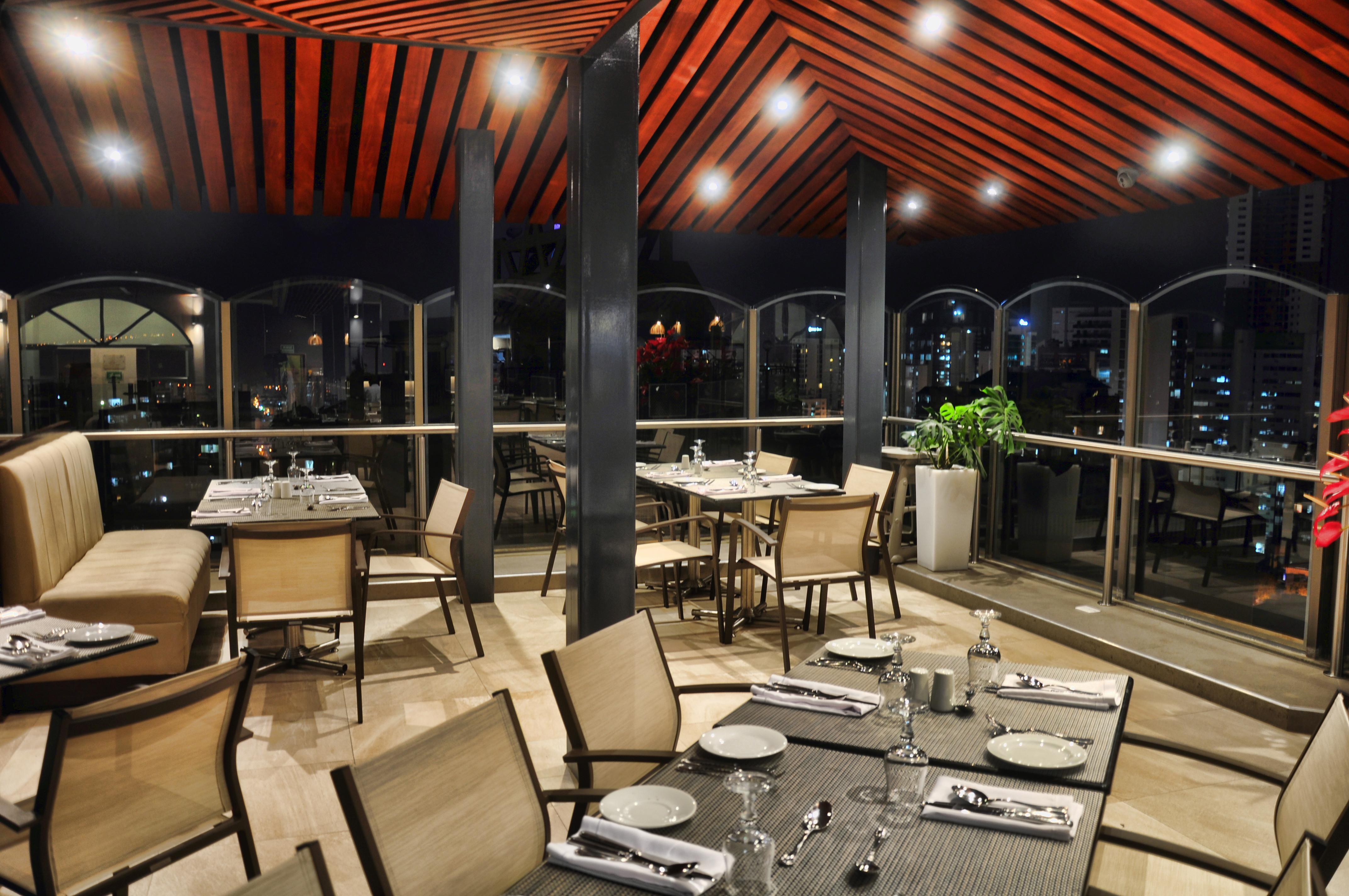Hotel Dann Carlton Bucaramanga Ngoại thất bức ảnh The interior of the restaurant