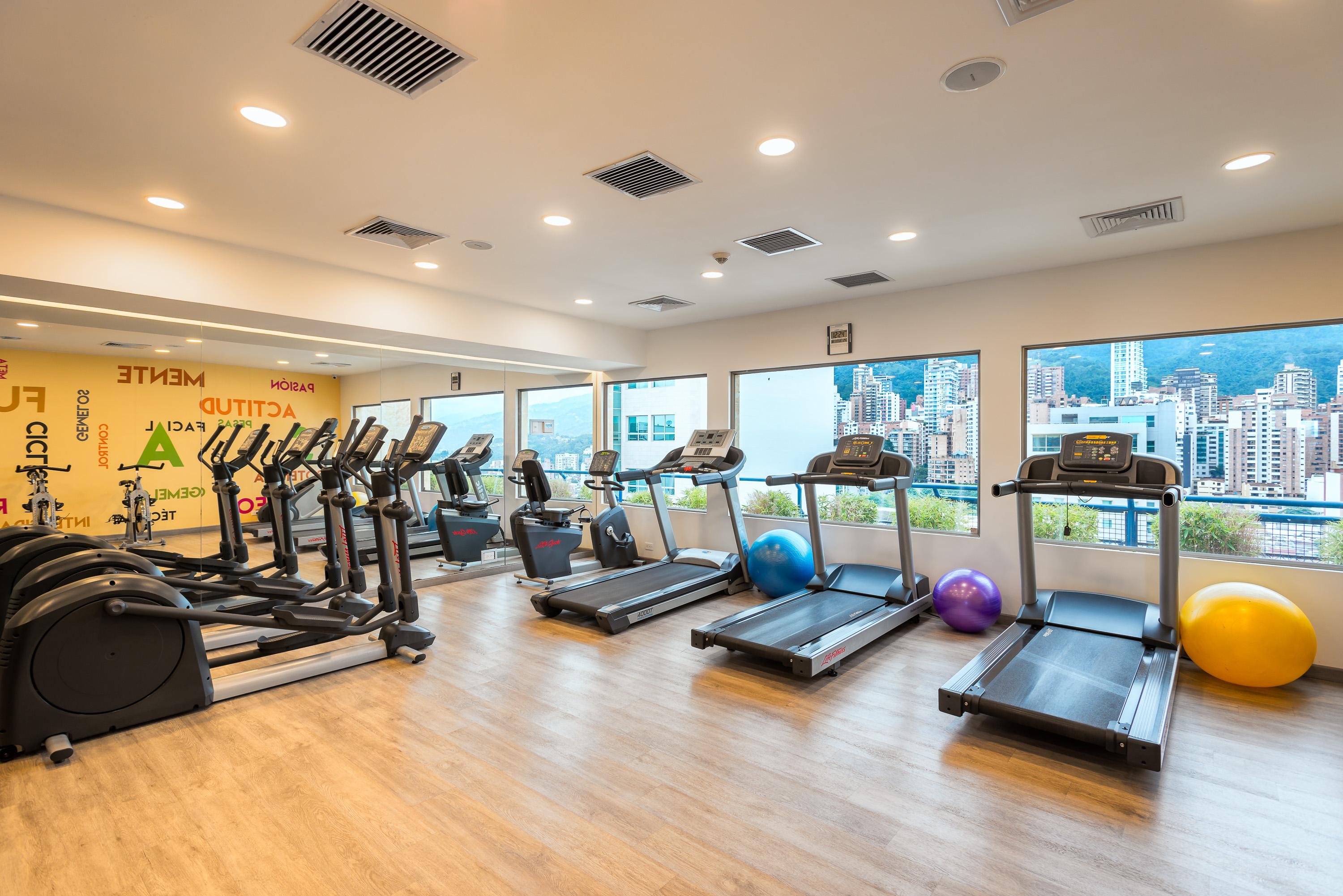 Hotel Dann Carlton Bucaramanga Ngoại thất bức ảnh The gym at the hotel