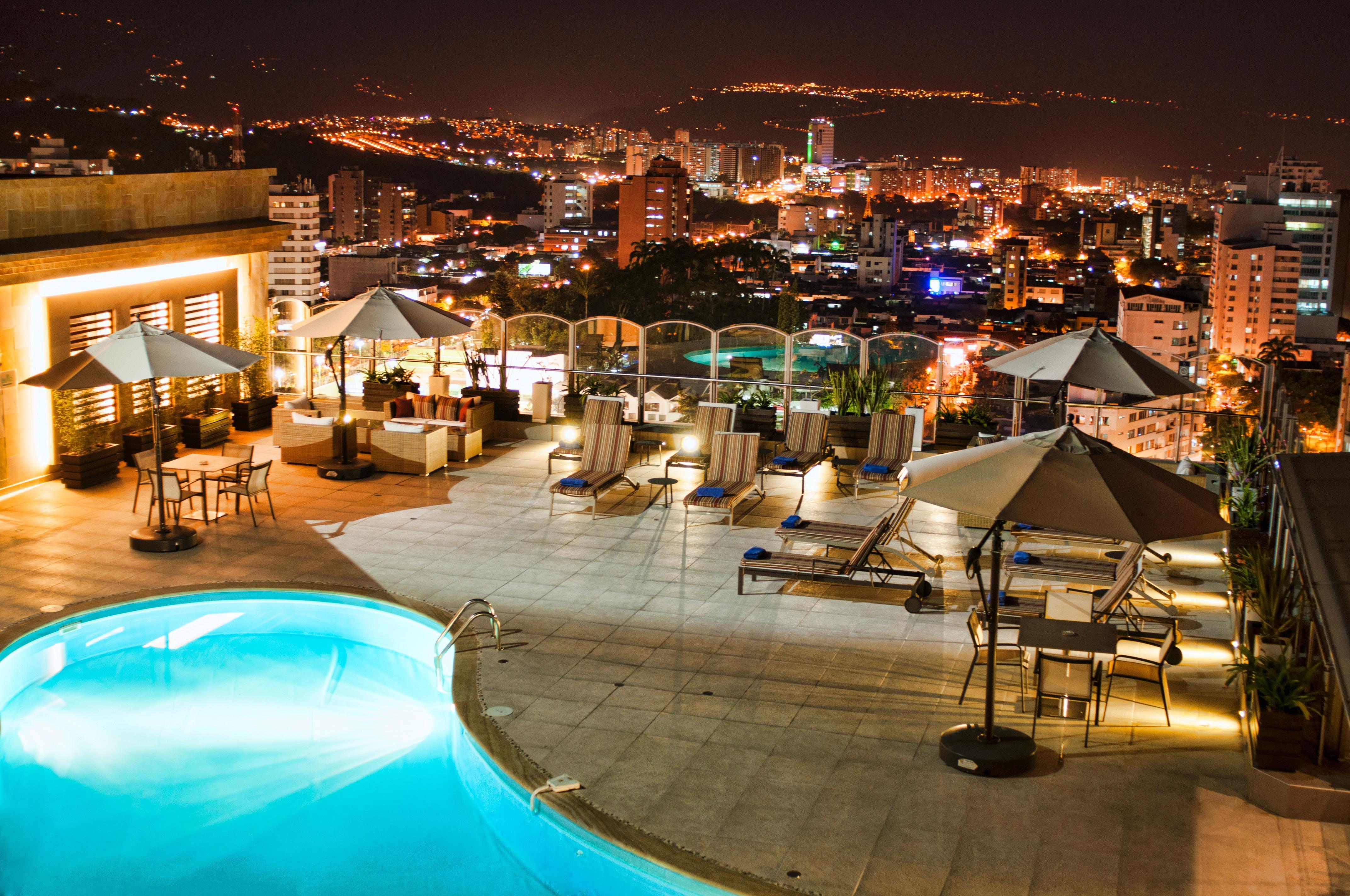 Hotel Dann Carlton Bucaramanga Ngoại thất bức ảnh View from the hotel's rooftop