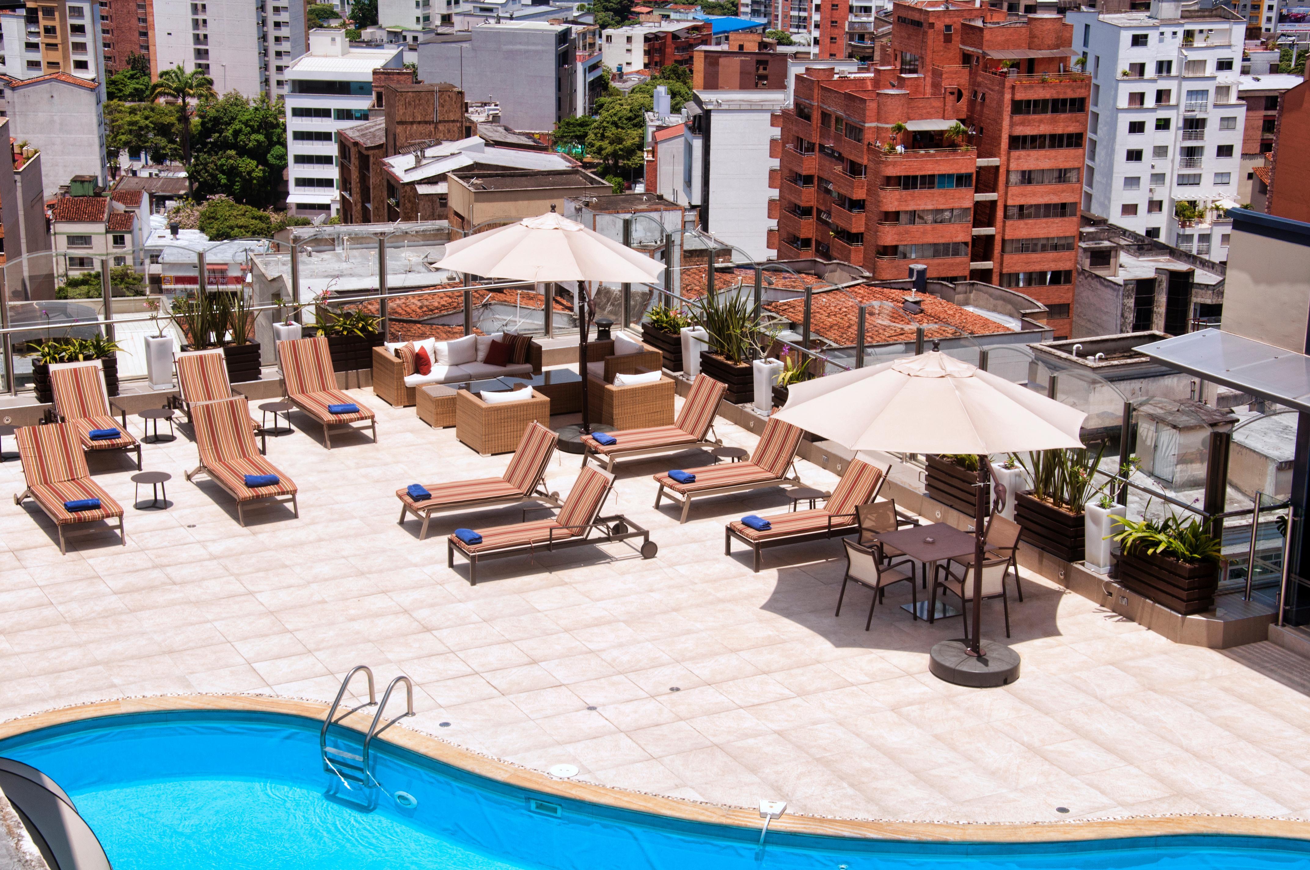 Hotel Dann Carlton Bucaramanga Ngoại thất bức ảnh Rooftop pool