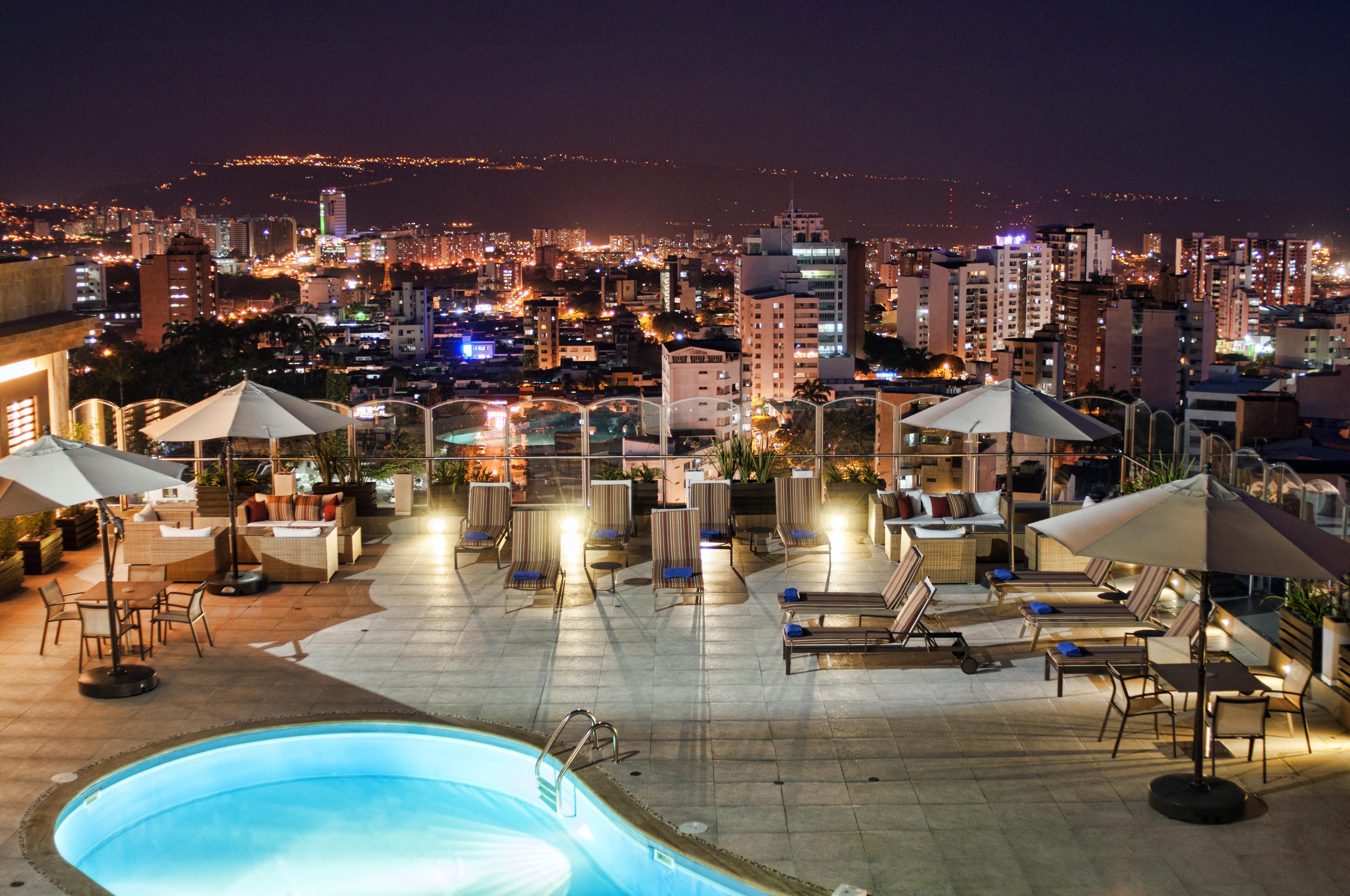 Hotel Dann Carlton Bucaramanga Ngoại thất bức ảnh View of the city from the hotel