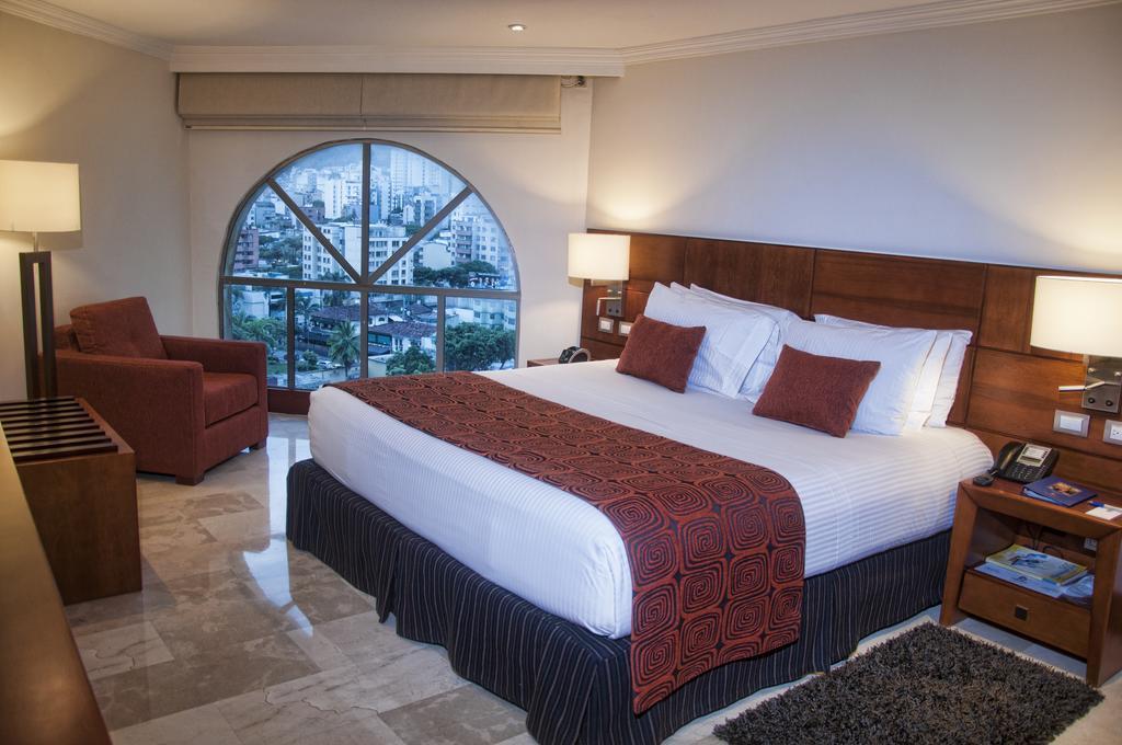 Hotel Dann Carlton Bucaramanga Ngoại thất bức ảnh A bedroom at the hotel